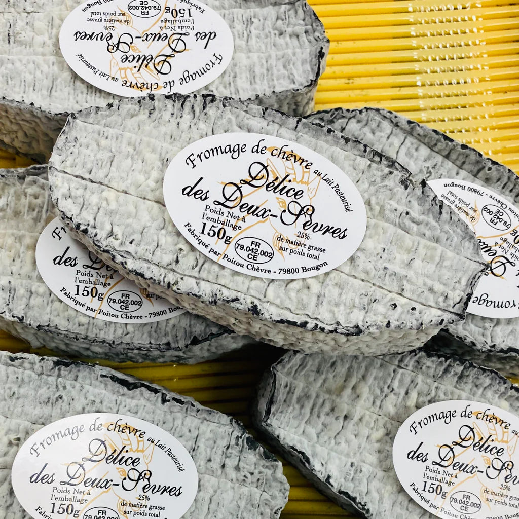 Délice des Deux-Sèvres – Fromage de Chèvre Cendré & Fondant