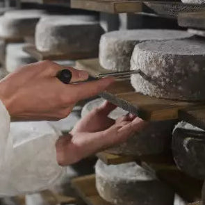 Tomme de Savoie IGP – Lait Cru & Tradition Alpine